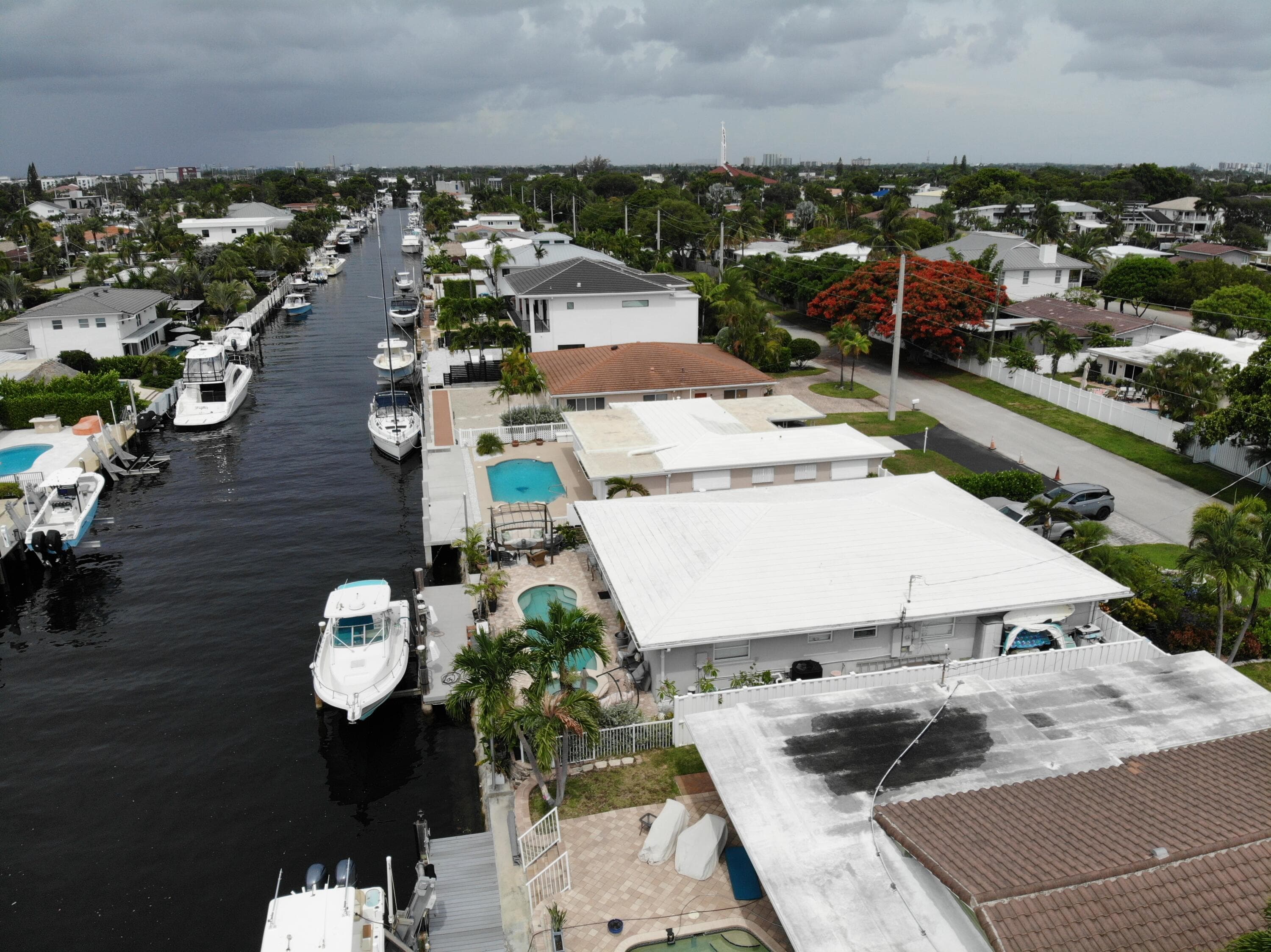 2712 SE 13TH Court, Pompano Beach, FL 33062 - Photo 2