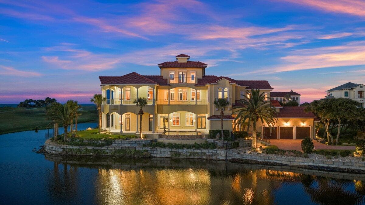 501 GRANADA Drive, Palm Coast, FL 32137 - Photo 2