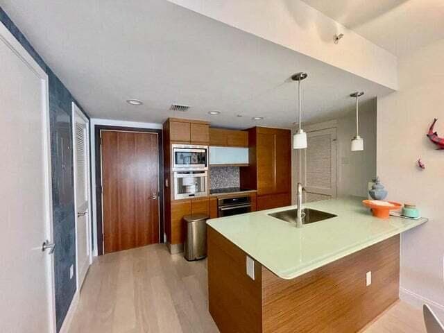 5875 COLLINS Avenue 1606, Miami Beach, FL 33140, Unit 1606 - Photo 2